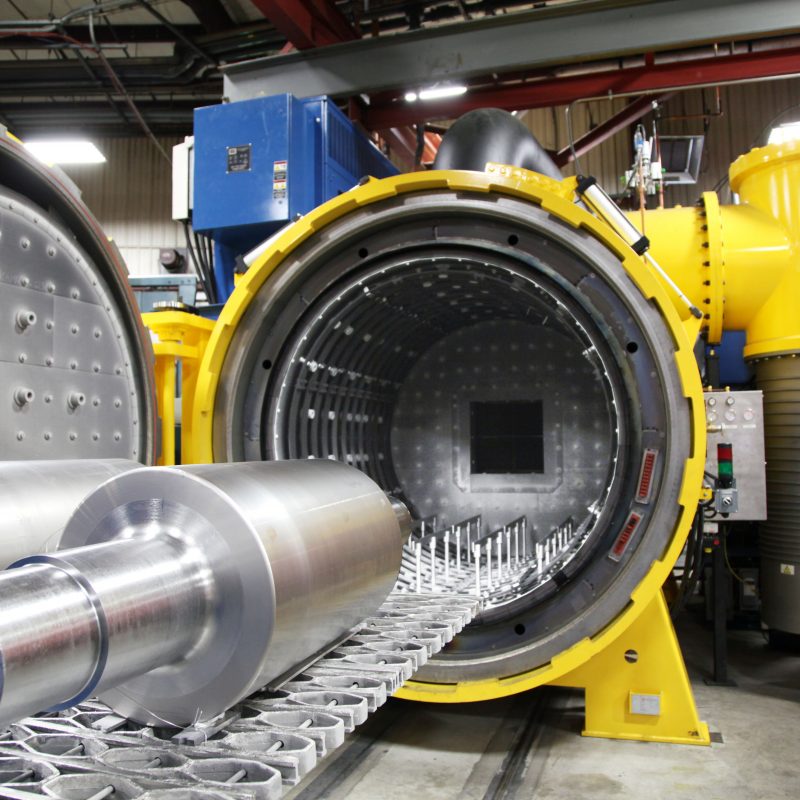 Solar Manufacturing 10-bar Horizontal Vacuum Furnace